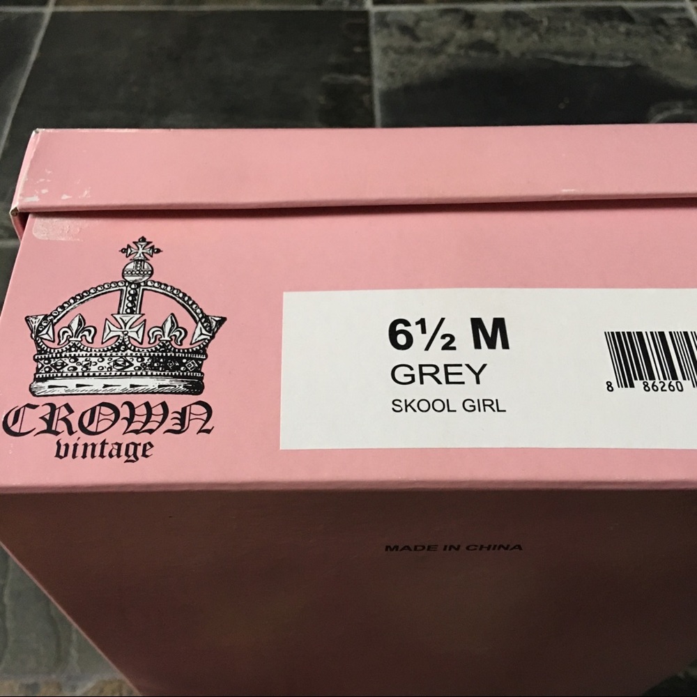 Brand New/in box: Crown Vintage Gray Heels sz 6.5